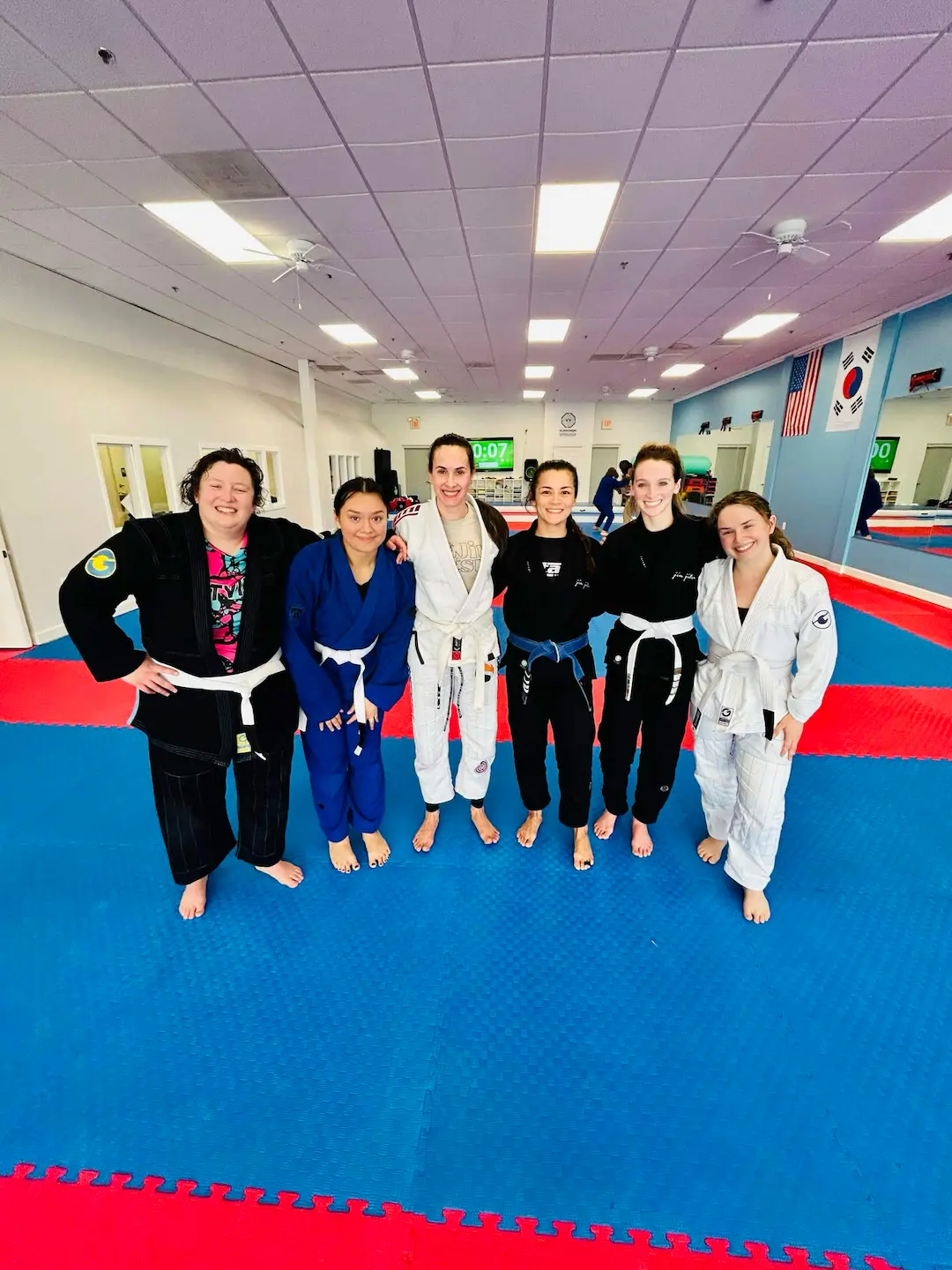 WOMEN'S TEAM
